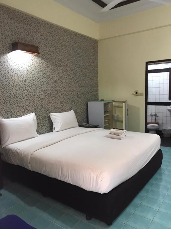 Hotel Sutus Court 7 Pattaya Exterior foto